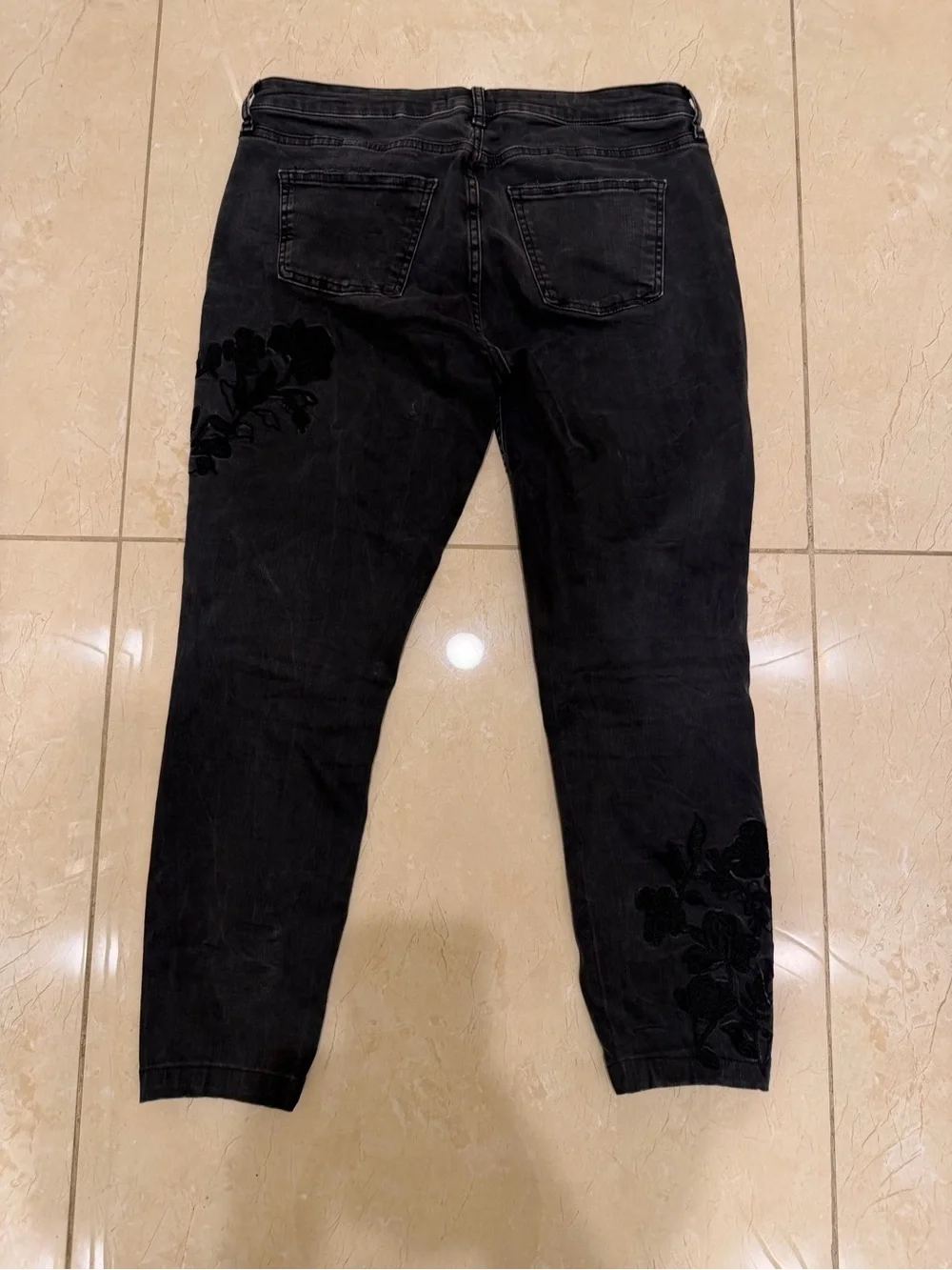 Zara Black Wash Skinny Jeans with Floral Embroidery